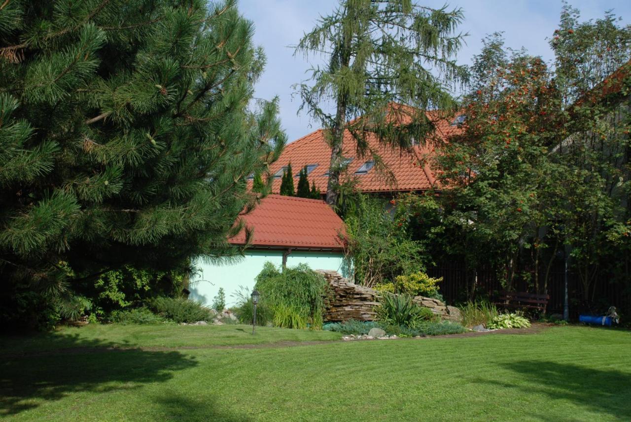Villarenoma Nadarzyn Exterior photo