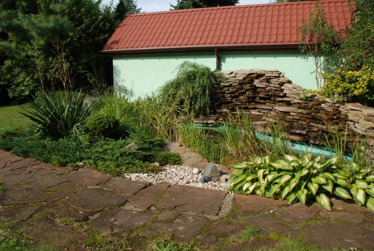 Villarenoma Nadarzyn Exterior photo